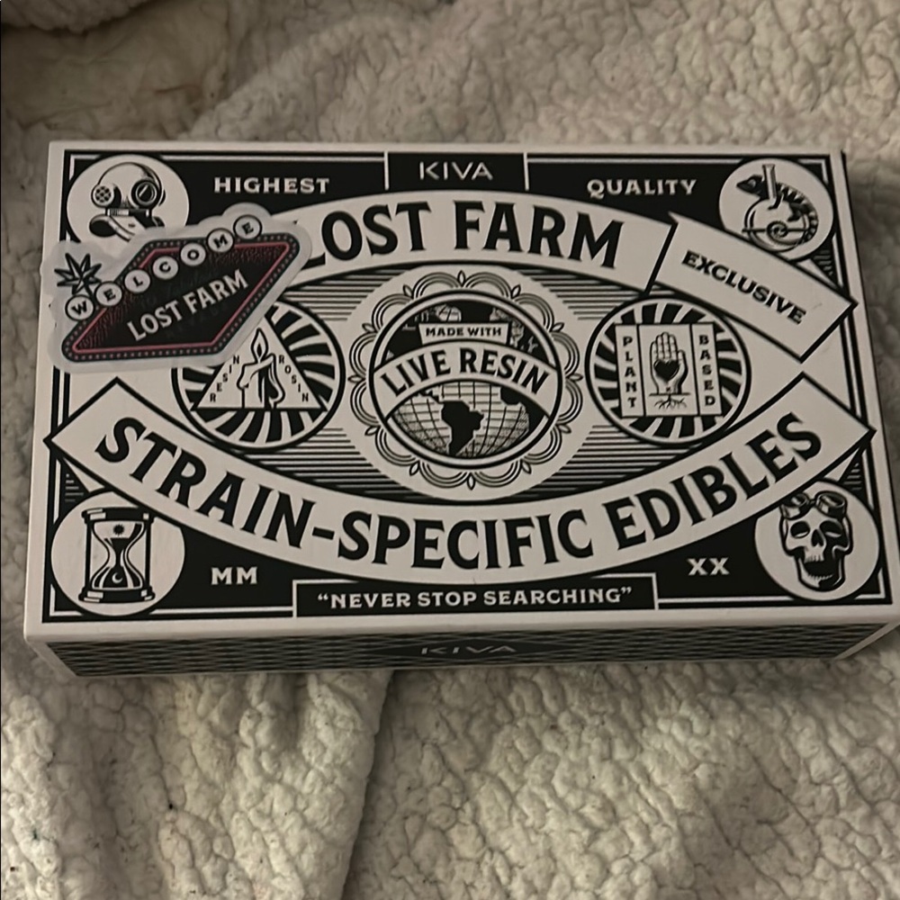 stash box cardboard slide, open container shaped as a matchbox brand new swag